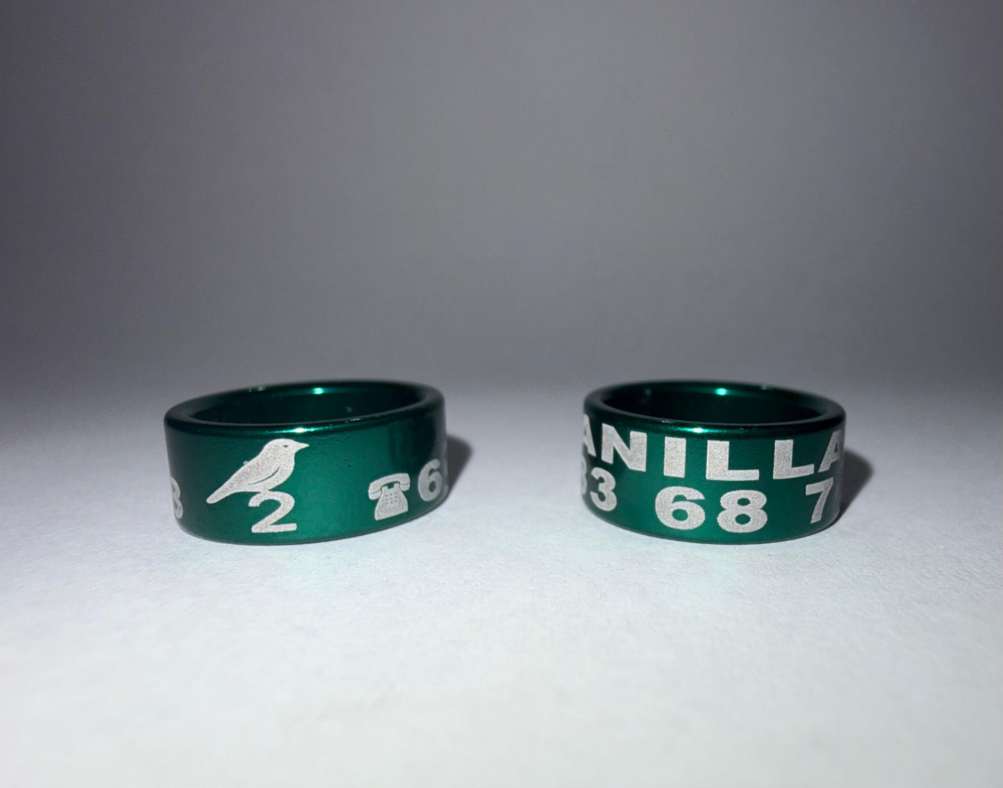 Anilla de 12 mm de aluminio anodizado.